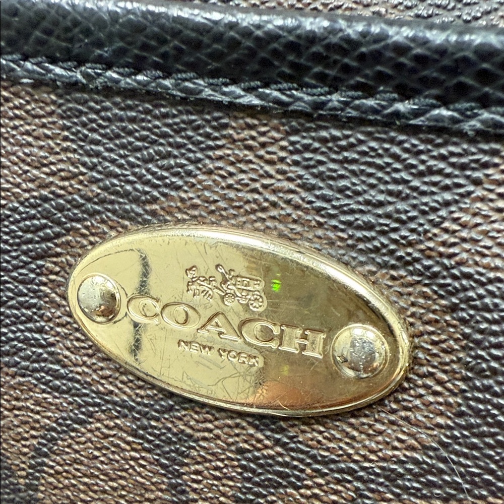 Coach Black and Brown Signature Shoulder Bag - Picture 2 of 11